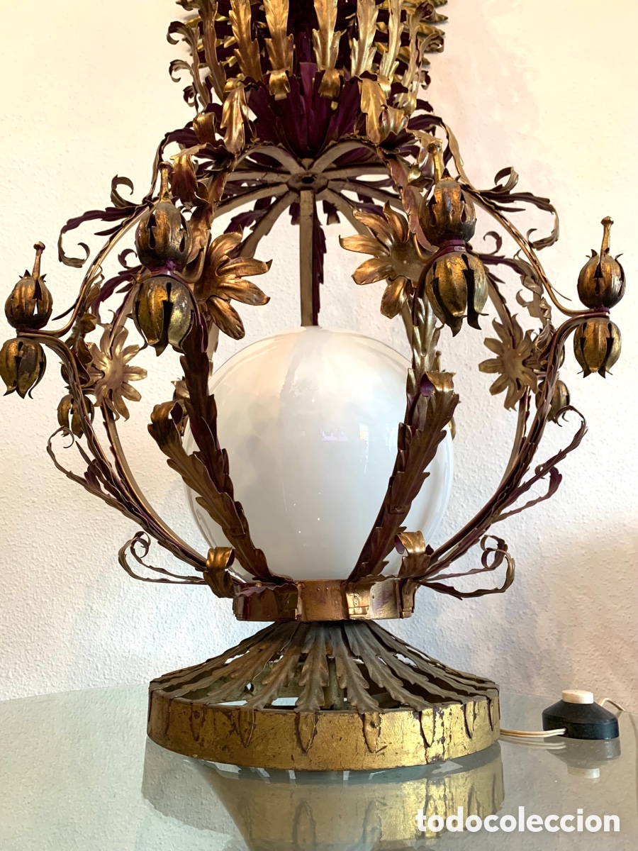 Antig&uuml;edades: L&Aacute;MPARA DE PI&Eacute; CON GLOBO DE OPALINA. MAISON JANSEN? - Foto 1