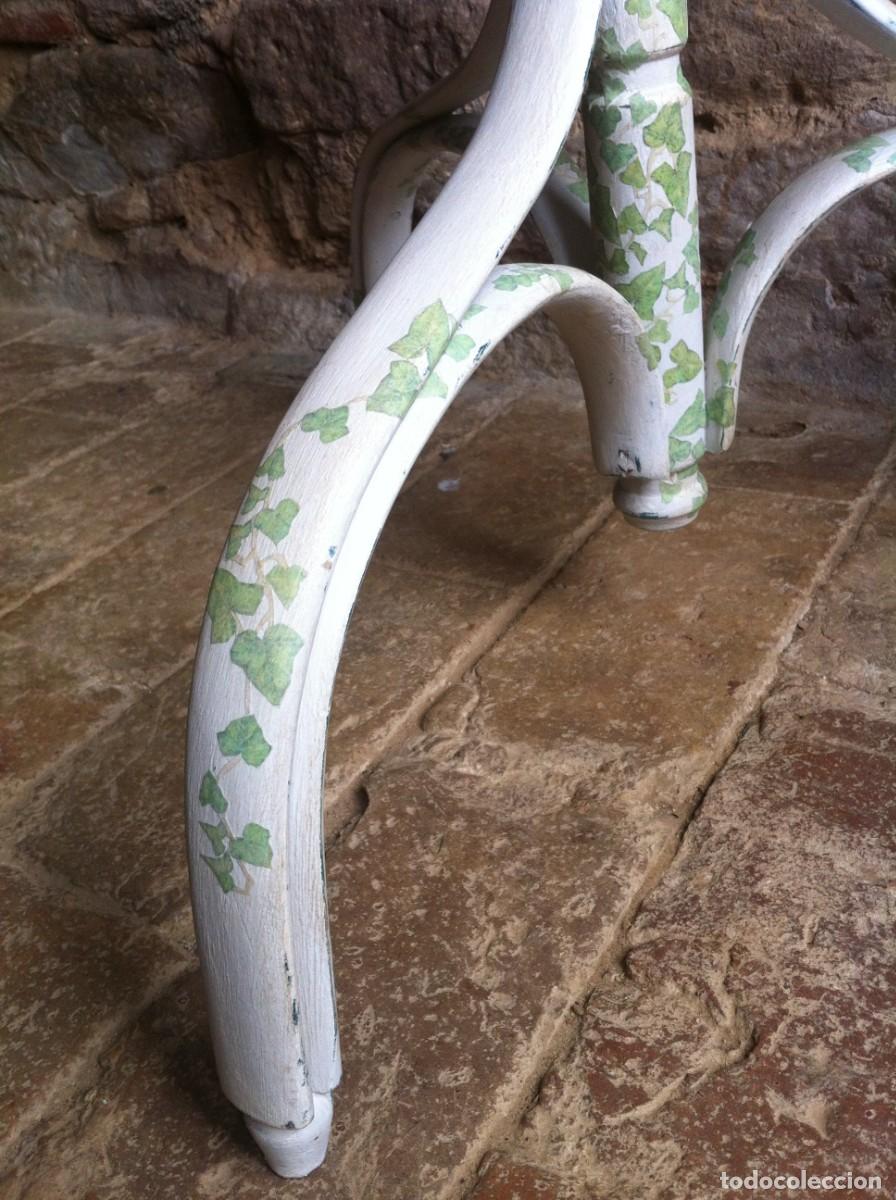 Antig&uuml;edades: COLGADOR THONET DECORADO - Foto 3