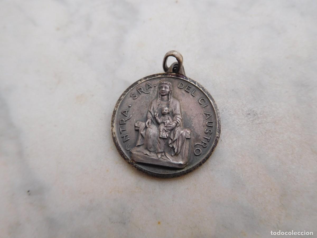 Antig&uuml;edades: Medalla de plata Ntra. Sra. del Claustro - Foto 1