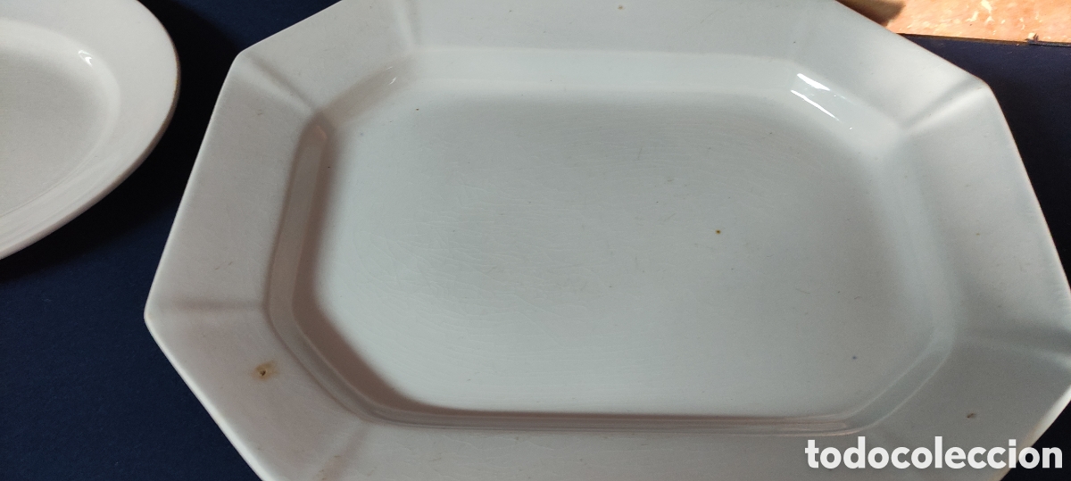 Antig&uuml;edades: LOTE DE BANDEJAS Y PLATO - Foto 3