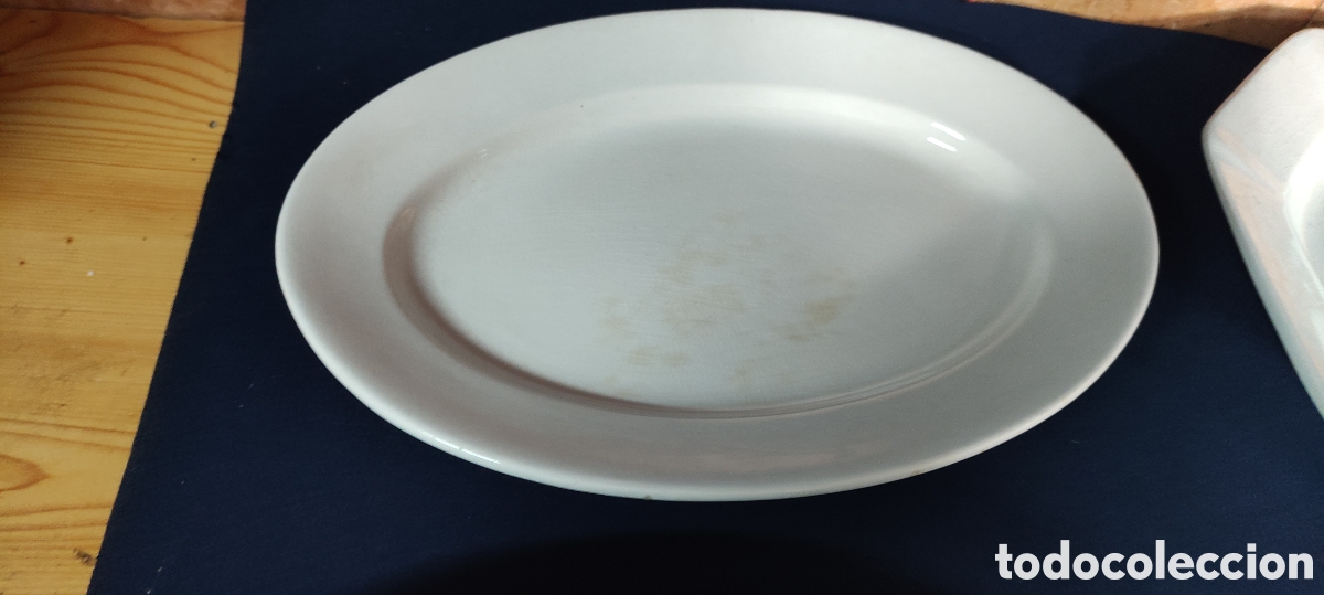 Antig&uuml;edades: LOTE DE BANDEJAS Y PLATO - Foto 5