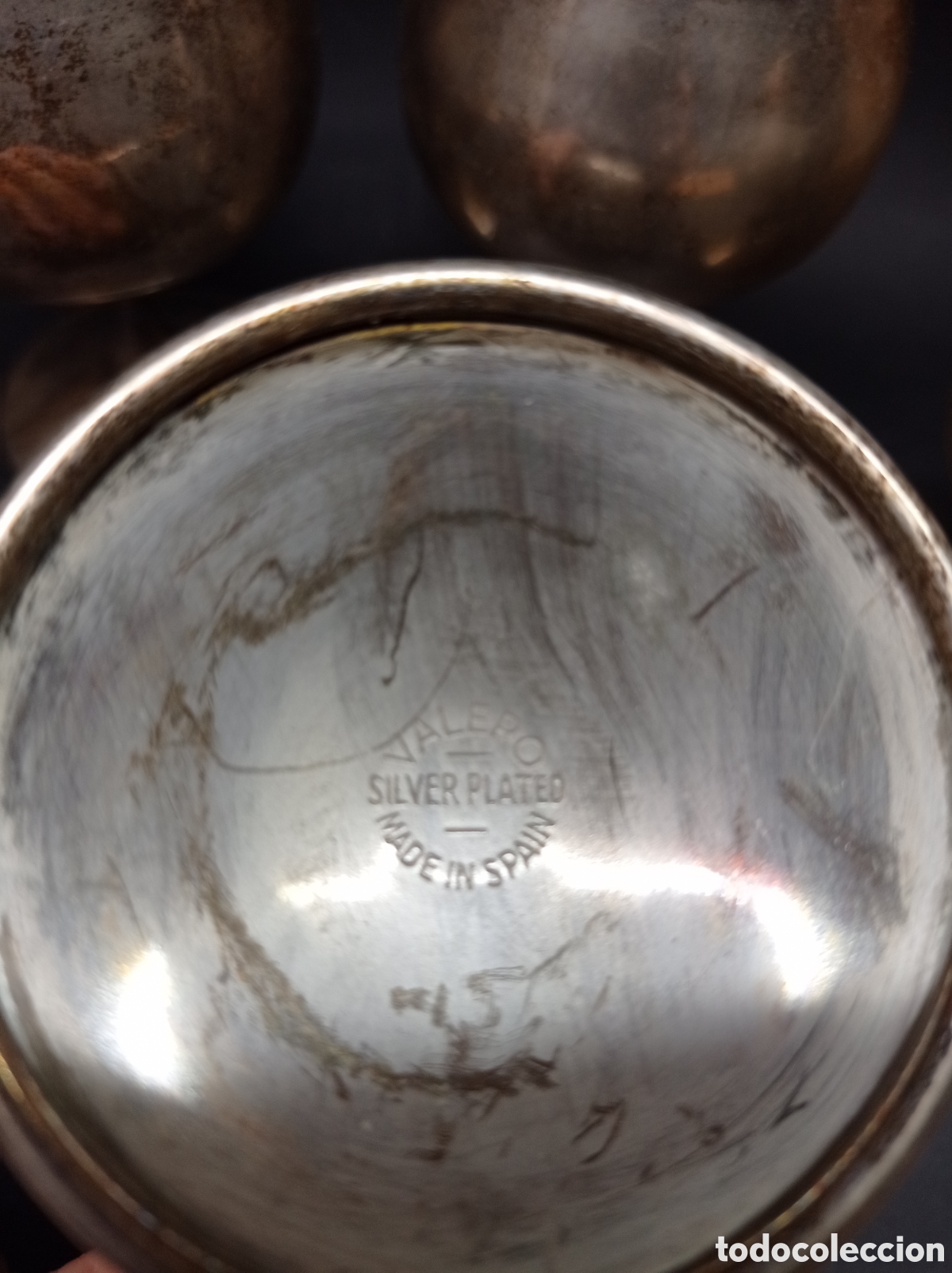 Antig&uuml;edades: 4 copas para licor metalicas - Foto 9