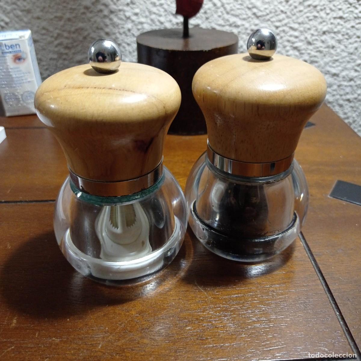 Antig&uuml;edades: Molinillo de Pimienta y Sal CRISTAL Y MADERA - Foto 1