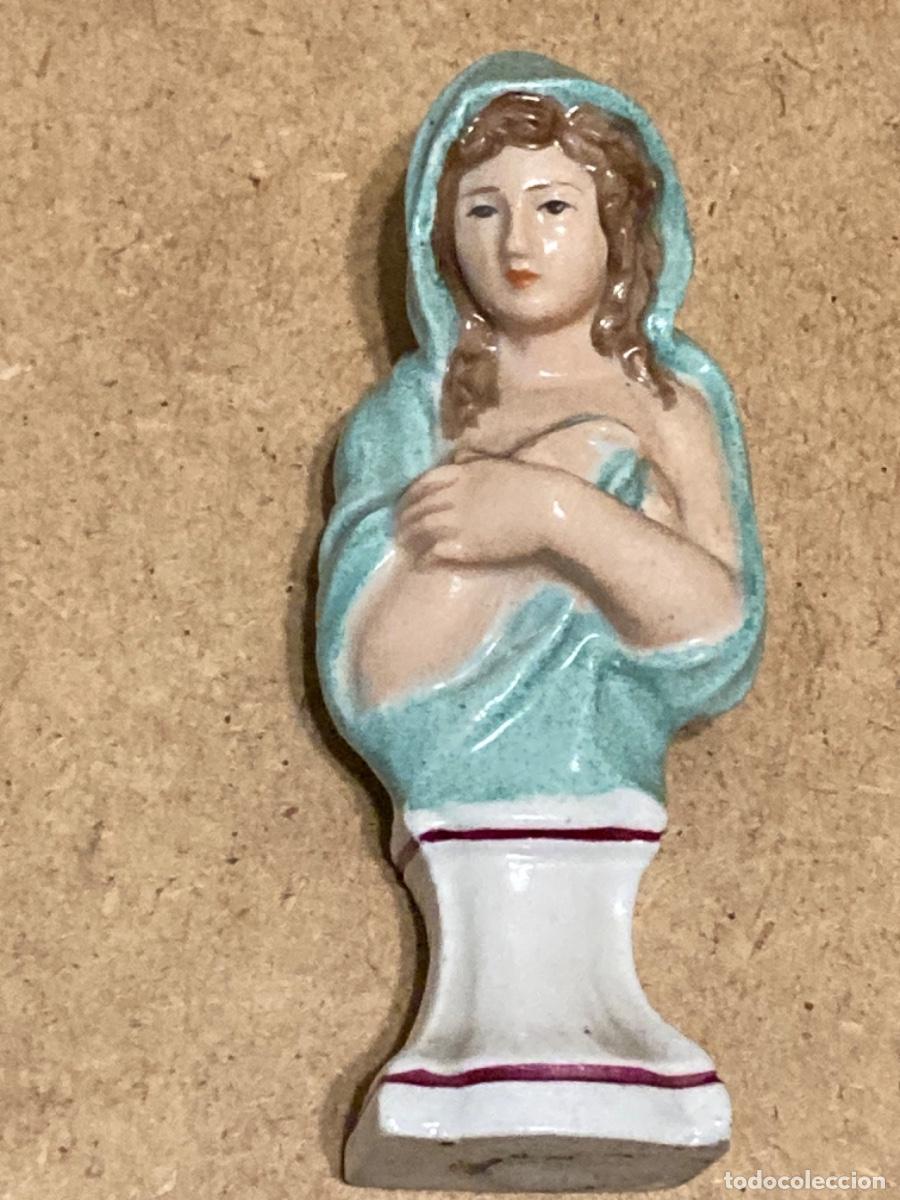 Antig&uuml;edades: Busto de mujer con t&uacute;nica - Foto 3