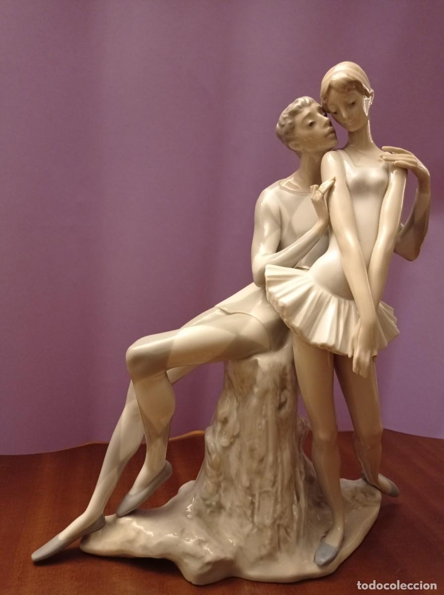 Antig&uuml;edades: Figura Idilio de Lladr&oacute; - Foto 1