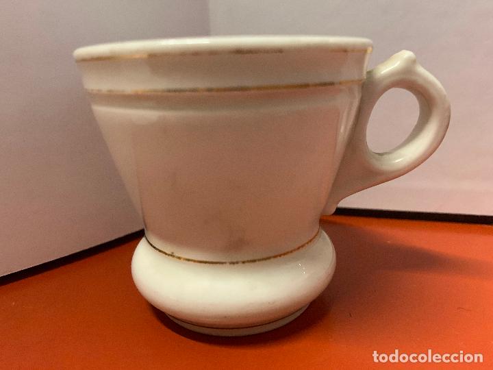 Antiquit&eacute;s: Antiguo pocillo s.XIX preciosa decoracion. 6cms altura x 6cm diametro