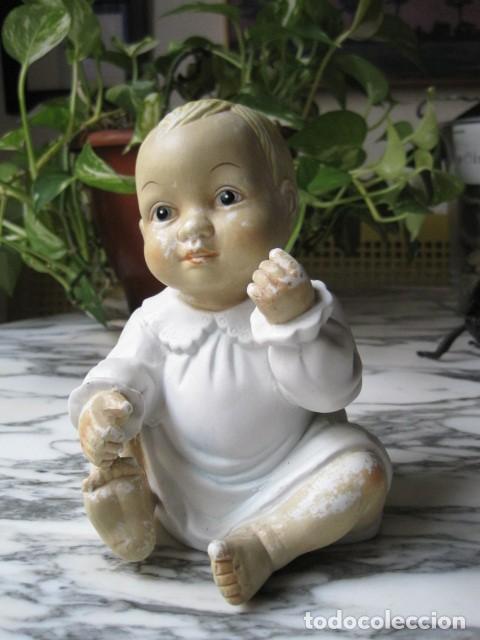 Antiquit&eacute;s: FIGURA DE PIANO - NI&Ntilde;O SENTADO - BEB&Eacute; - PORCELANA