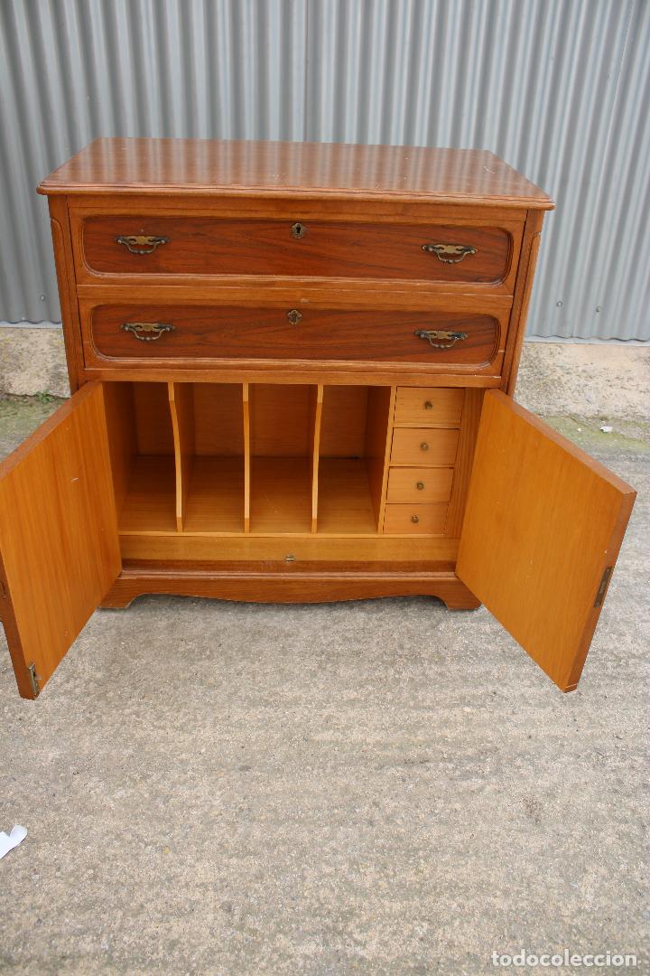 Antig&uuml;edades: mueble comoda cajonera musica - Foto 8