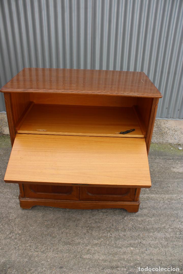 Antig&uuml;edades: mueble comoda cajonera musica - Foto 9