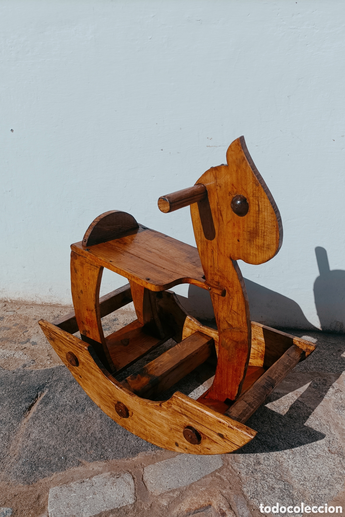 Antig&uuml;edades: Caballo balanc&iacute;n - Foto 1