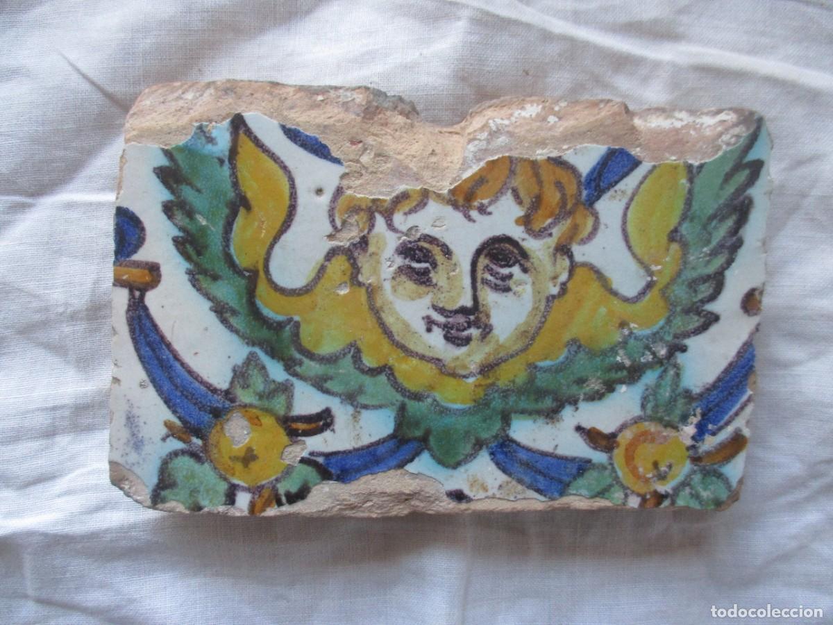 Antig&uuml;edades: Azulejo de Triana del siglo XVI - Foto 1