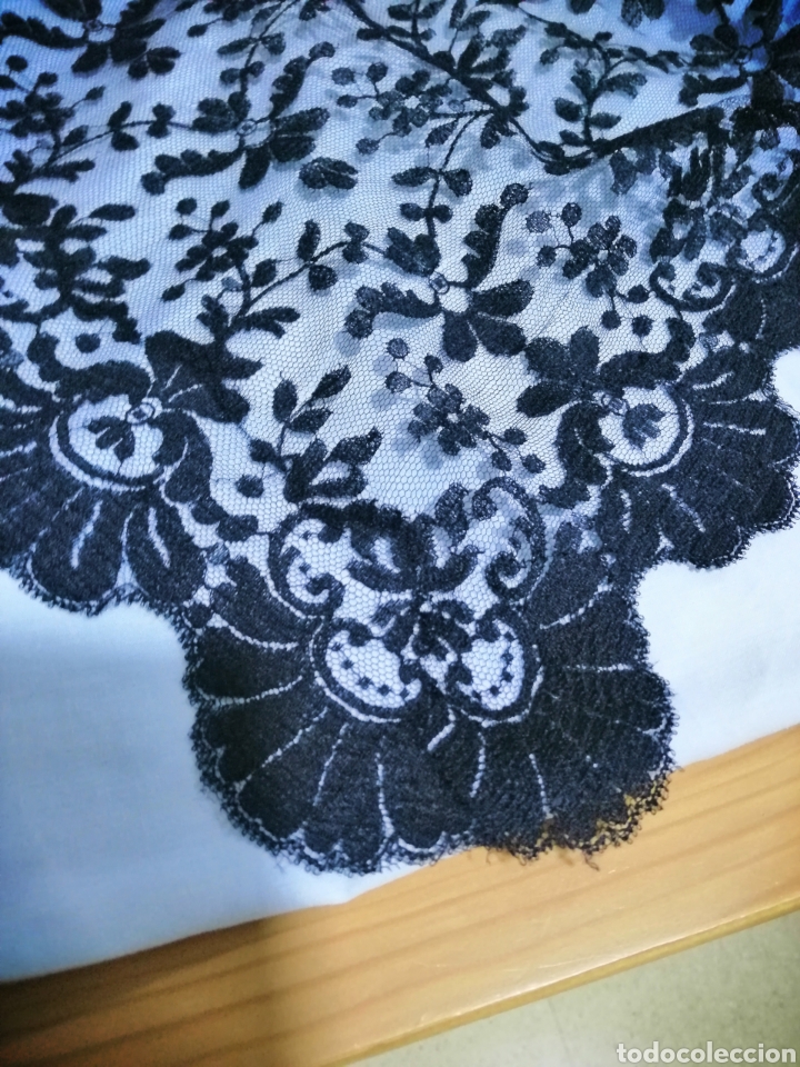 Antig&uuml;edades: Antigua mantilla de Chantilly - Foto 9