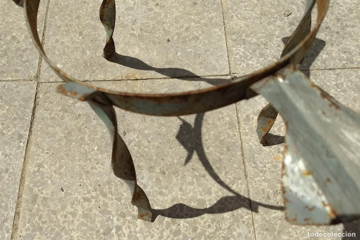 Antig&uuml;edades: Macetero en hierro forjado - Foto 4