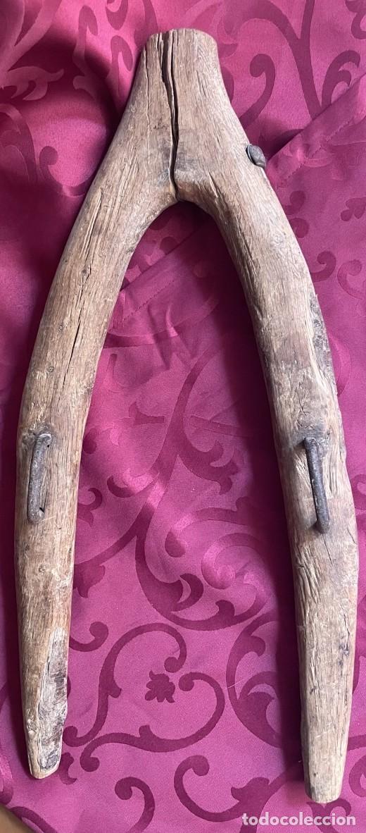 Antig&uuml;edades: Antiguo collar collera burro - Foto 1