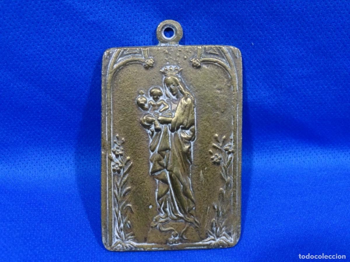 Antig&uuml;edades: MEDALLA PLACA DEVOCIONARIO PORTAPAZ EN BRONCE SOBRE SIGLO XVIII. VIRGEN CON NI&Ntilde;O.