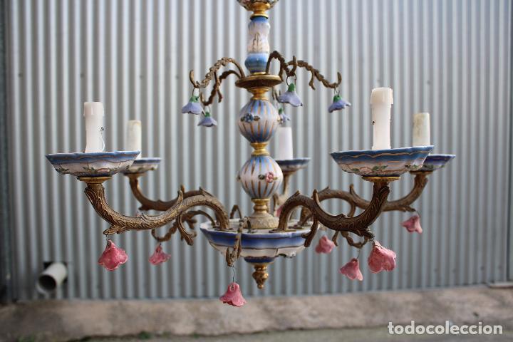 Antig&uuml;edades: lampara de techo en bronce y porcelana - Foto 1