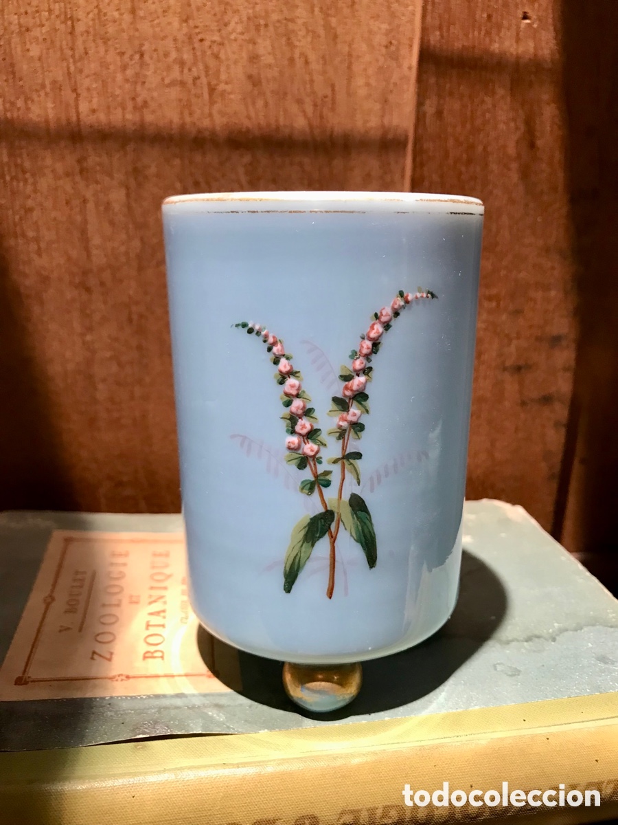 Antig&uuml;edades: Vaso de Opalina S.XIX - Foto 2
