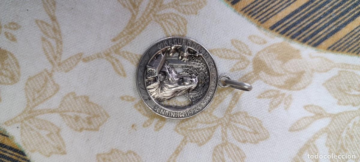 Antig&uuml;edades: Medalla religiosa plata calada - Foto 1