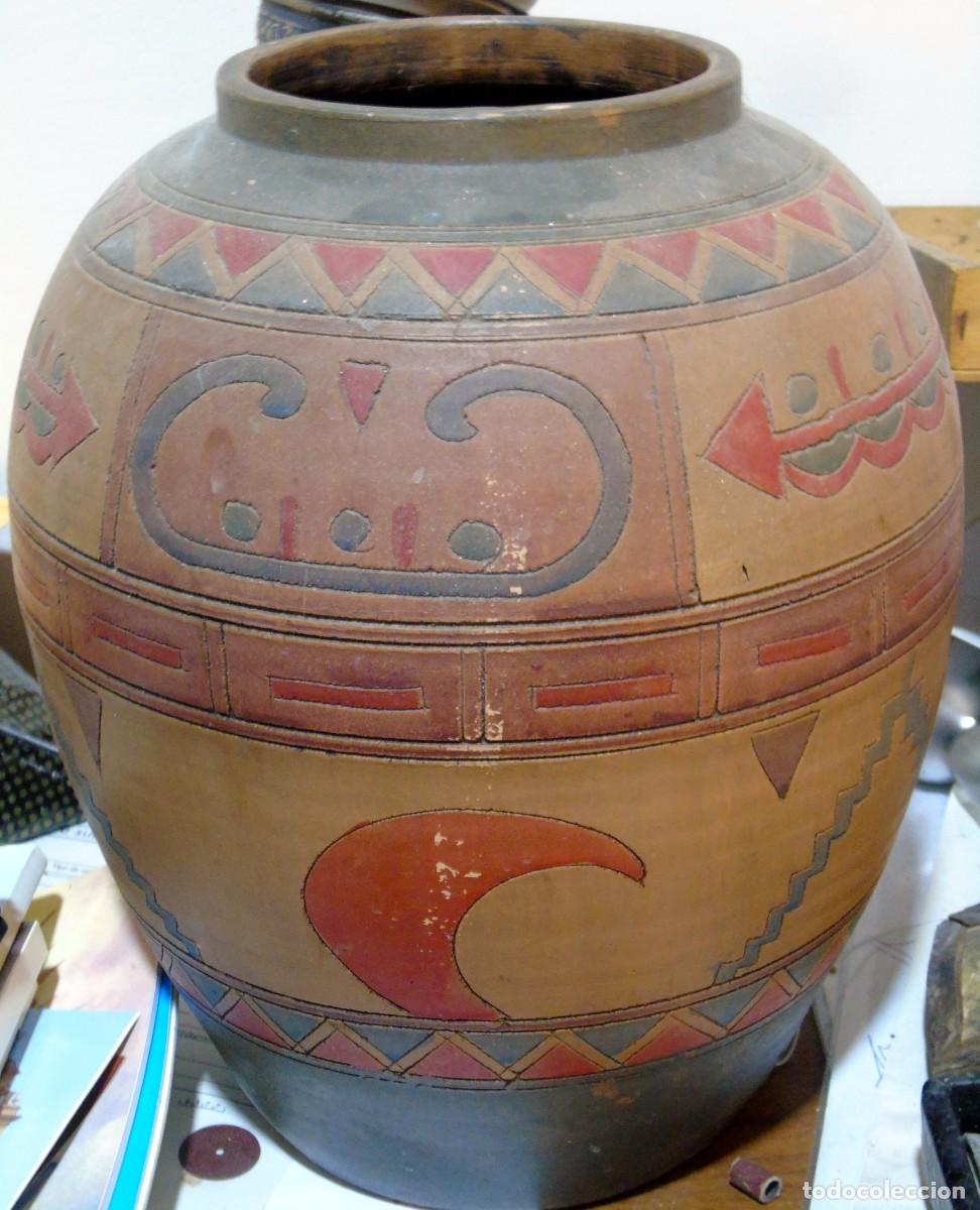 Antig&uuml;edades: JARRON DE BARRO CON DIBUJOS PINTADO A MANO 34 ALTO 60 DIAMETRO BOCA 12 CM.