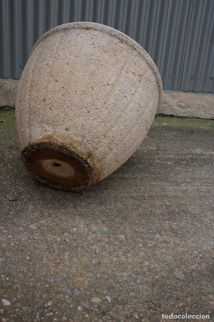 Antig&uuml;edades: macetero de piedra artificial - Foto 5