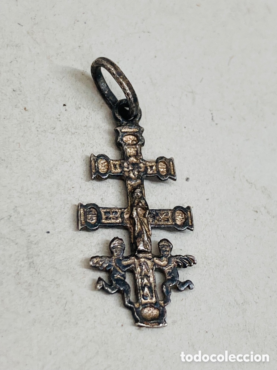 Antig&uuml;edades: Cruz de plata - Foto 1