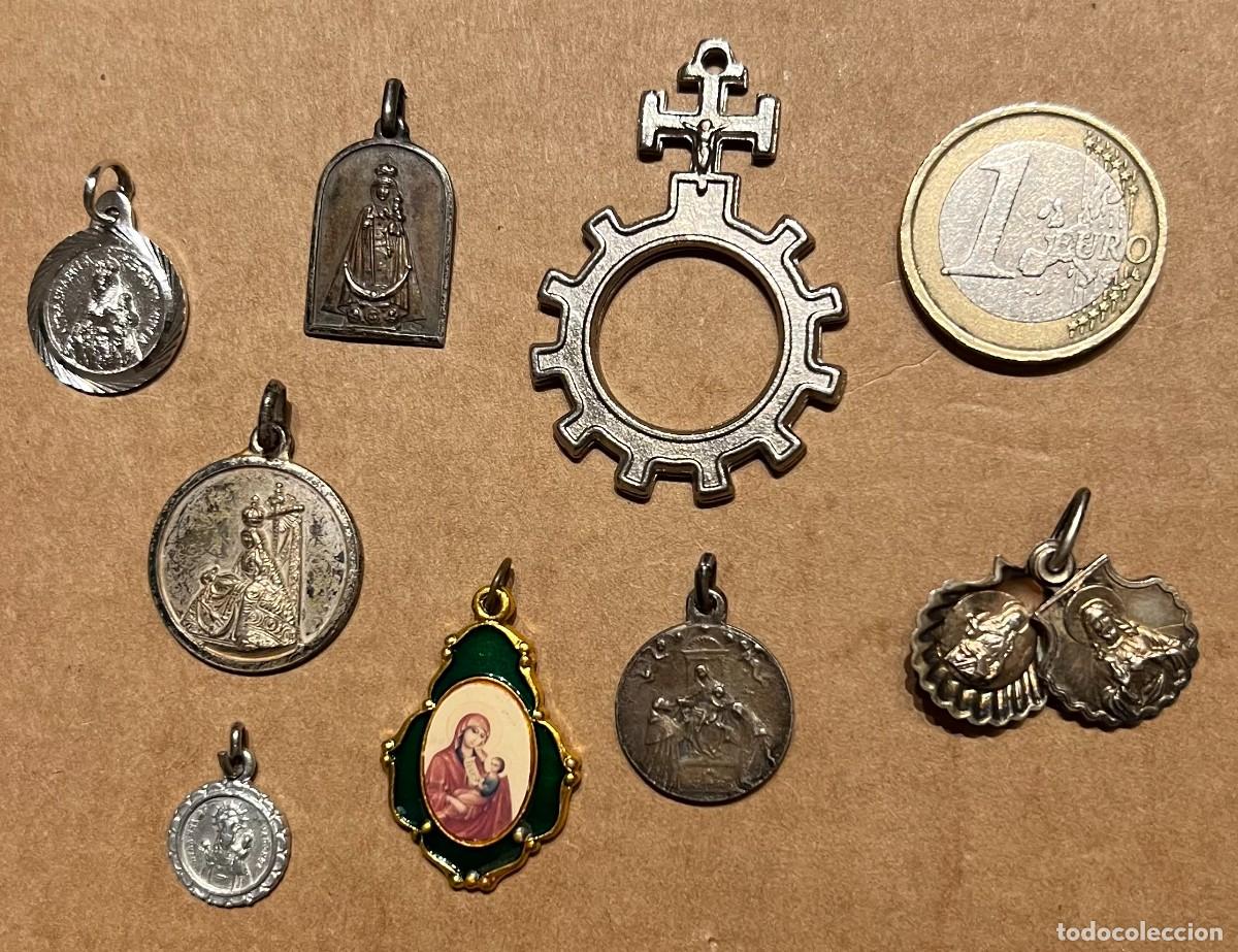 Antig&uuml;edades: Lote de medallas religiosas - Foto 1