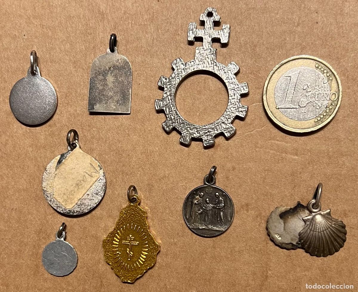 Antig&uuml;edades: Lote de medallas religiosas - Foto 2