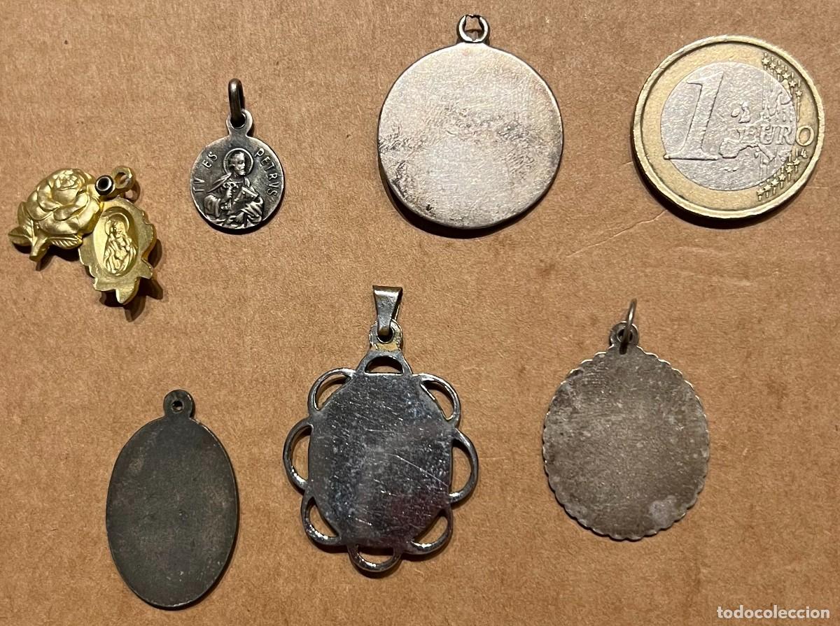Antig&uuml;edades: Lote de medallas religiosas - Foto 2