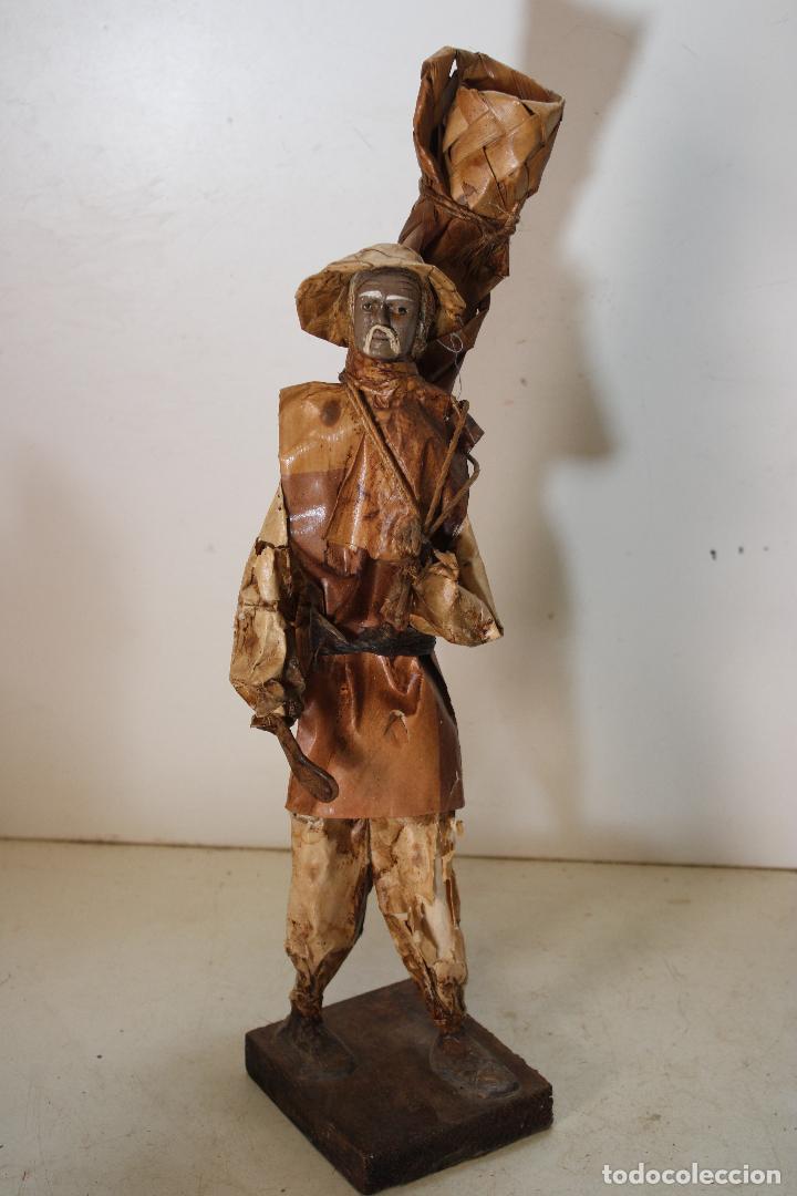 Antig&uuml;edades: figura de chino en papel mach&eacute; - Foto 1