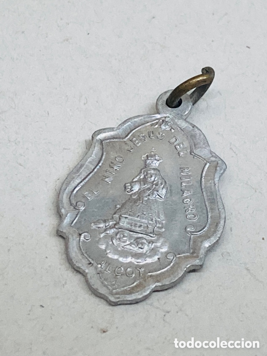 Antig&uuml;edades: Medalla de metal religioso - Foto 2