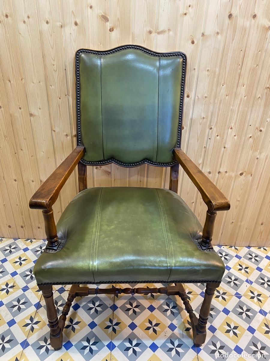 Antig&uuml;edades: SILLON DE NOGAL EN PIEL - Foto 4