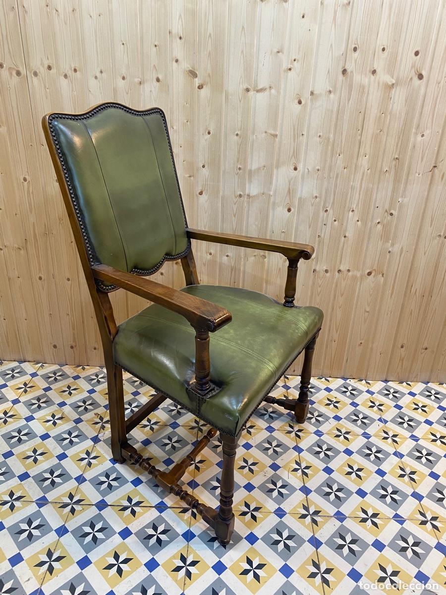 Antig&uuml;edades: SILLON DE NOGAL EN PIEL - Foto 5