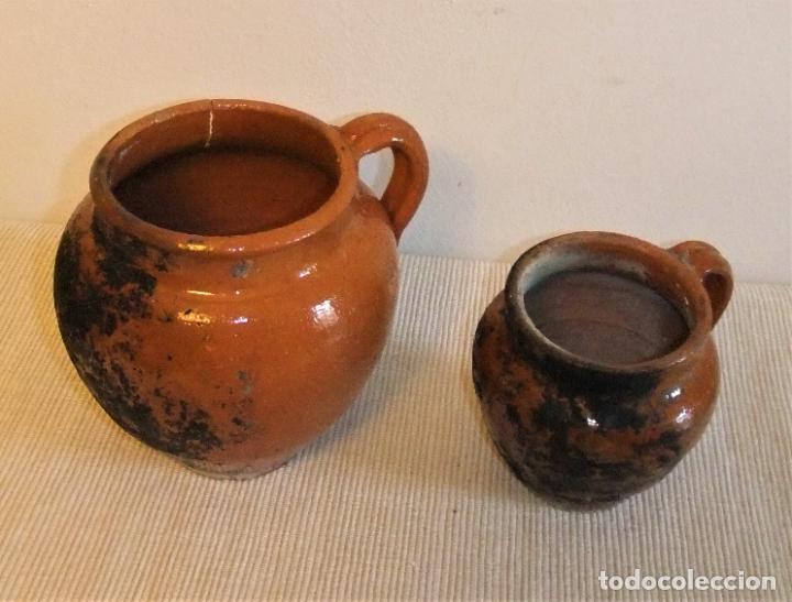 Antig&uuml;edades: 2 ANTIGUAS JARRAS DE BARRO COCIDO - Foto 2