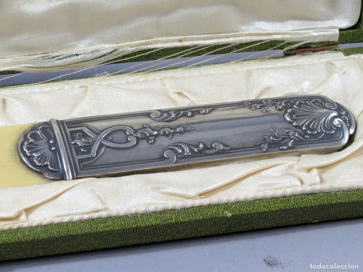 Antig&uuml;edades: Plegadera Mongrand con mango de plata en estuche original Ff s.XIX - Foto 3
