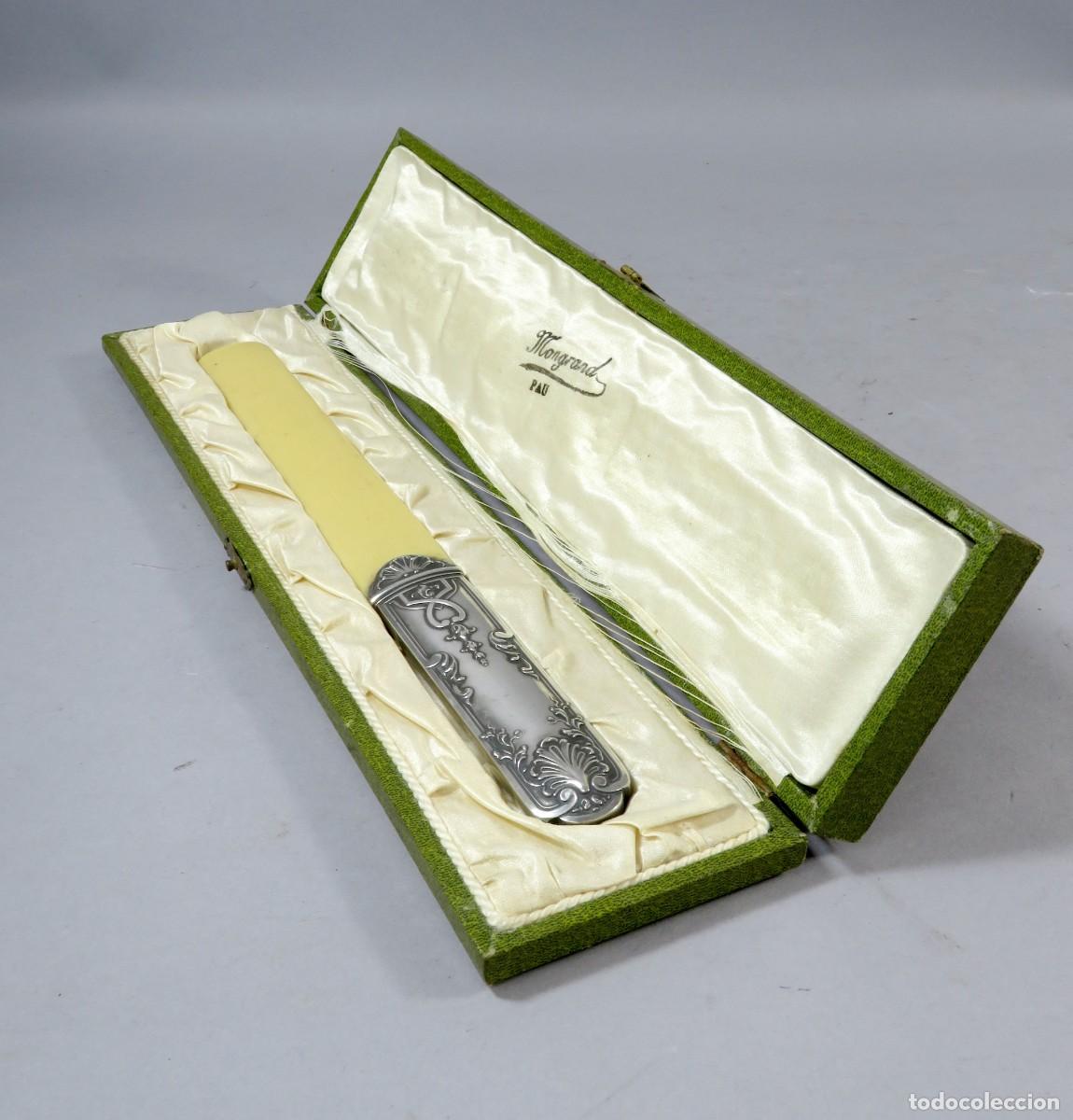 Antig&uuml;edades: Plegadera Mongrand con mango de plata en estuche original Ff s.XIX - Foto 9