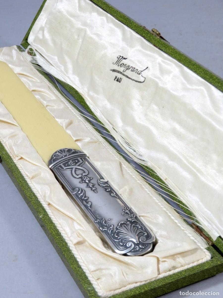 Antig&uuml;edades: Plegadera Mongrand con mango de plata en estuche original Ff s.XIX - Foto 10