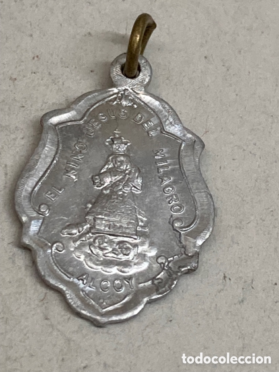 Antig&uuml;edades: Medalla religiosa met&aacute;lica - Foto 2