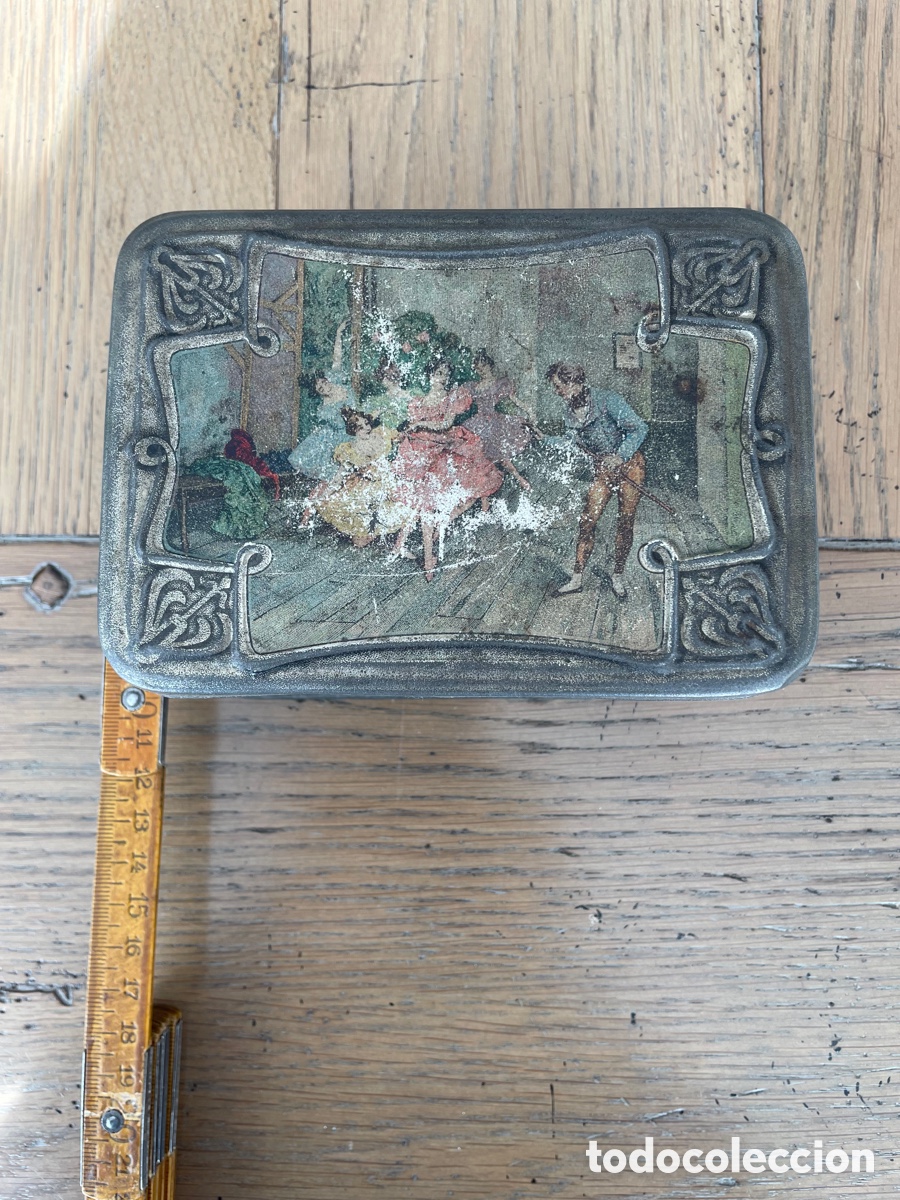 Oggetti Antichi: Caja metal antigua , policromada