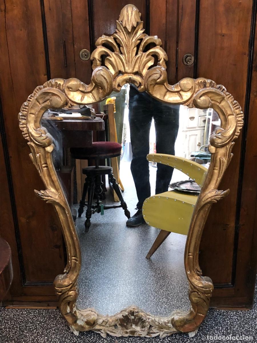 Antig&uuml;edades: Cornucopia isabelina antigua espejo dorado - Foto 4