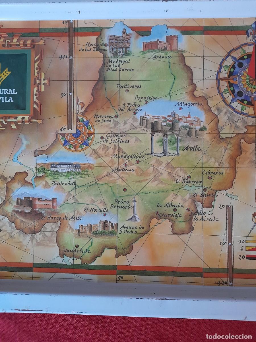 Antig&uuml;edades: Bandeja Caja Rural de &Aacute;vila de hierro con mapa de la comarca - Foto 2