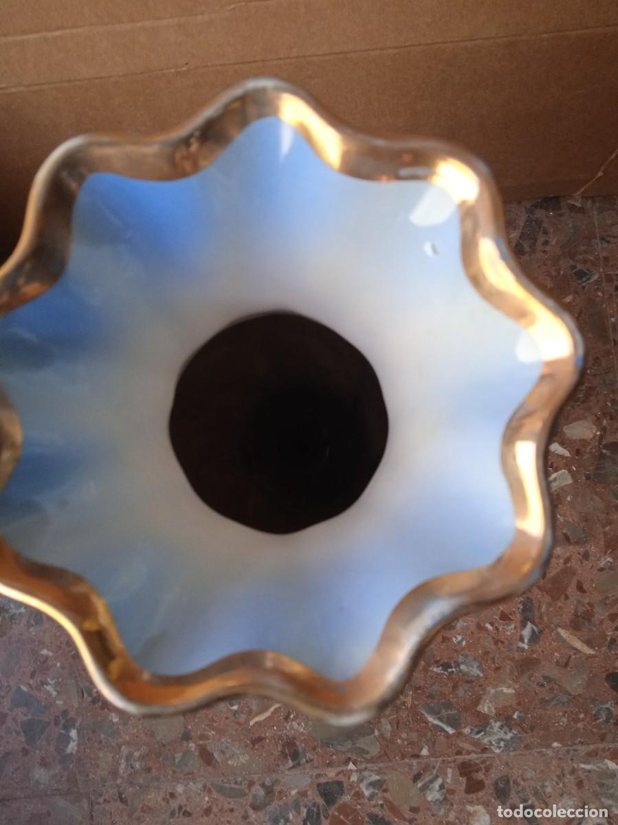 Antig&uuml;edades: Jarr&oacute;n de porcelana y bronce - Foto 4