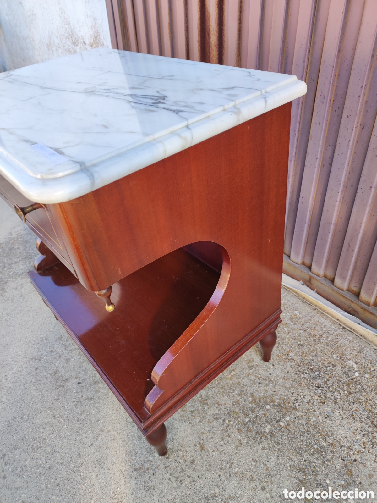 Antig&uuml;edades: Mesa auxiliar. - Foto 2