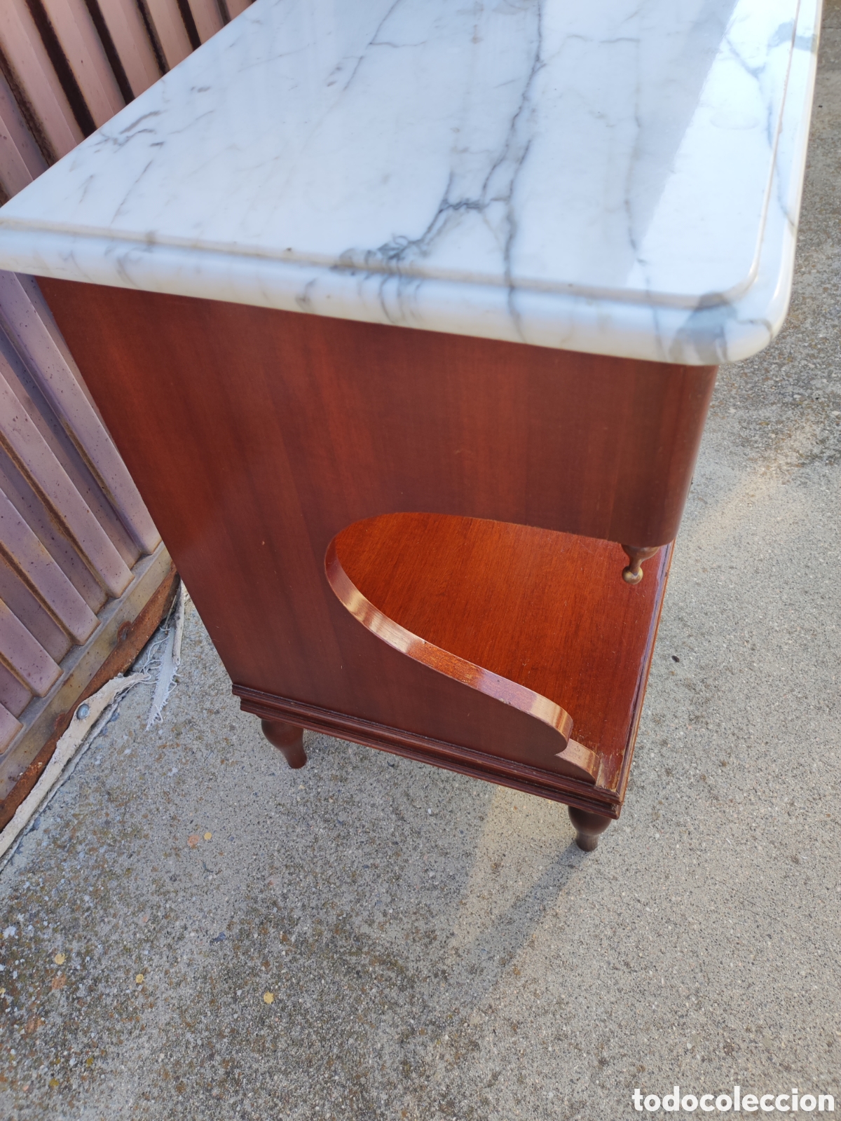 Antig&uuml;edades: Mesa auxiliar. - Foto 3