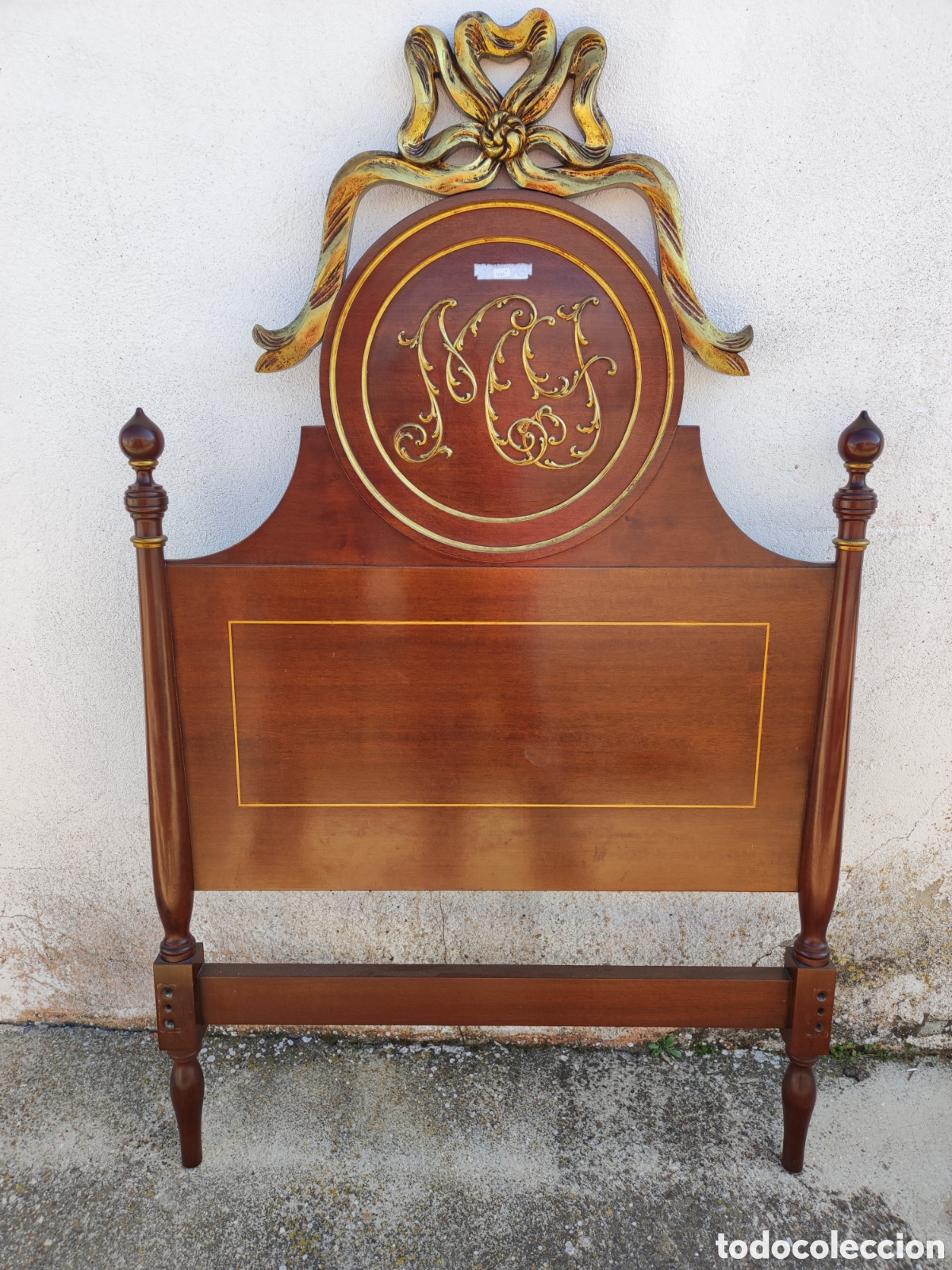 Antig&uuml;edades: Cabecero cama madera y dorado - Foto 1