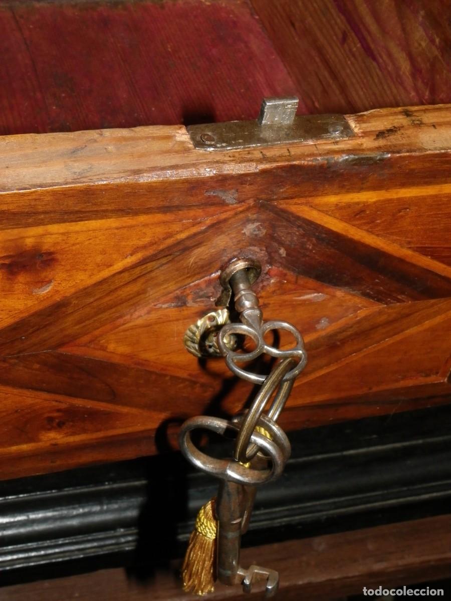 Antig&uuml;edades: Bargue&ntilde;o siglo XVII - Foto 16