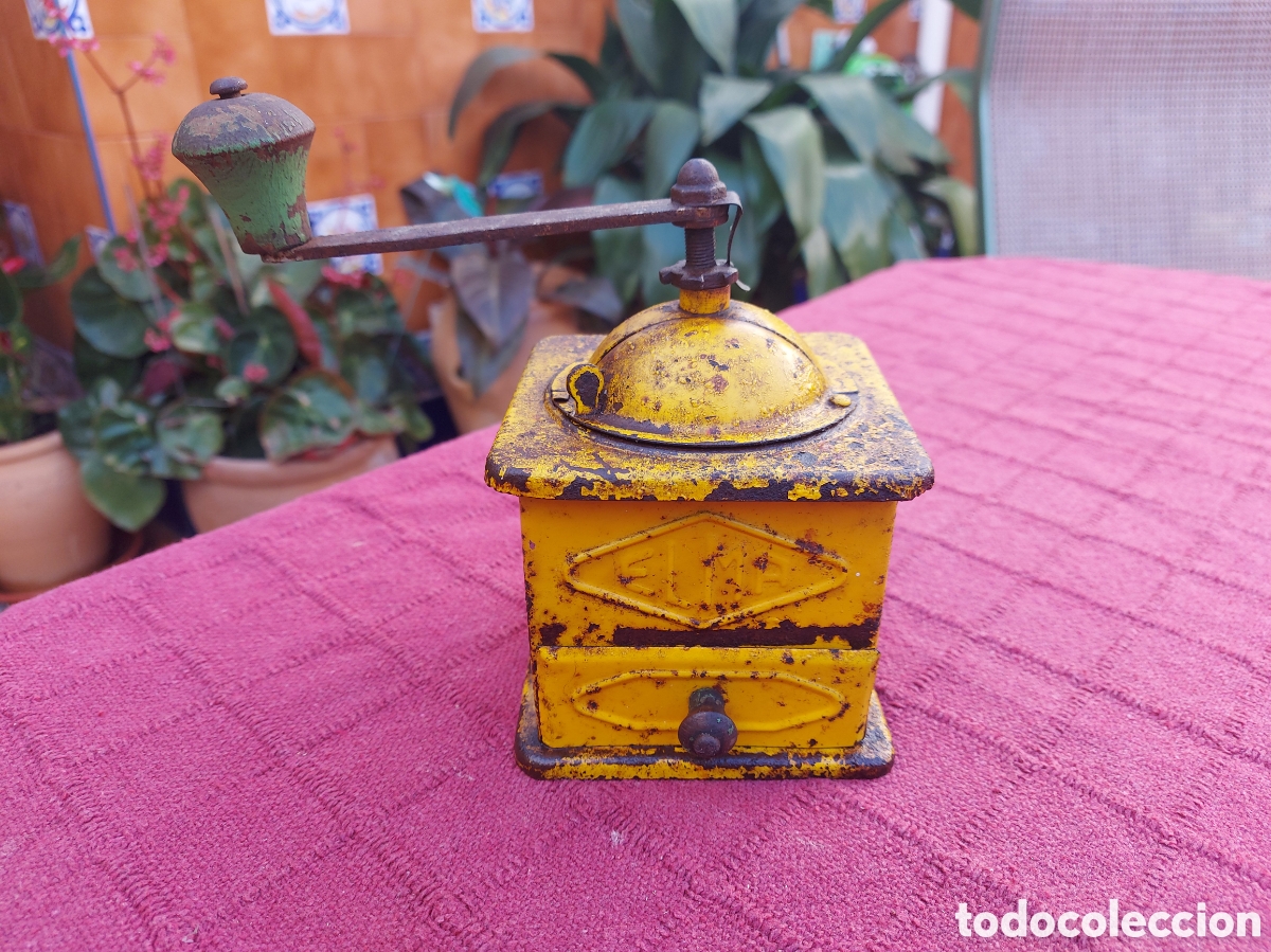 Antig&uuml;edades: MOLINILLO DE CAFE ELMA AMARILLO ANTIGUO - Foto 2