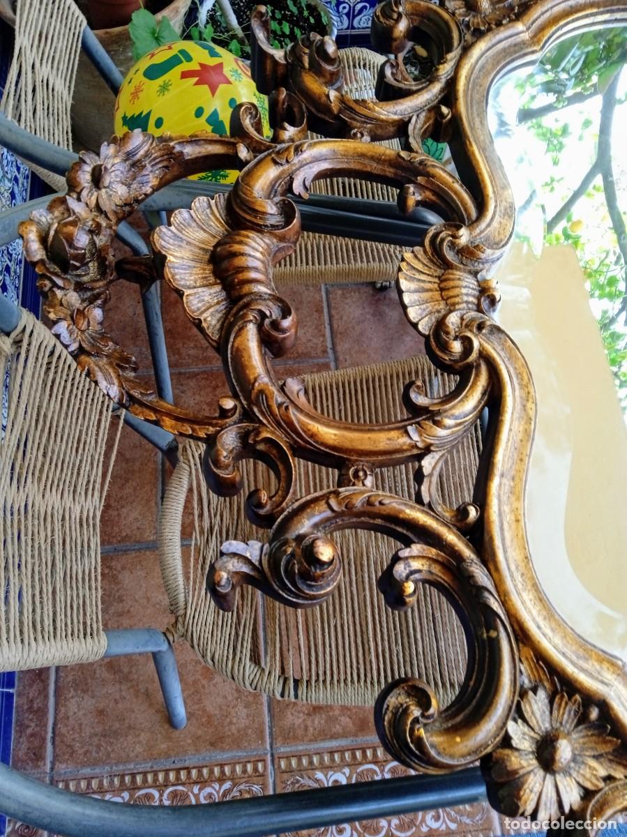 Antig&uuml;edades: Marco antiguo tallado con espejo biselado - Foto 5