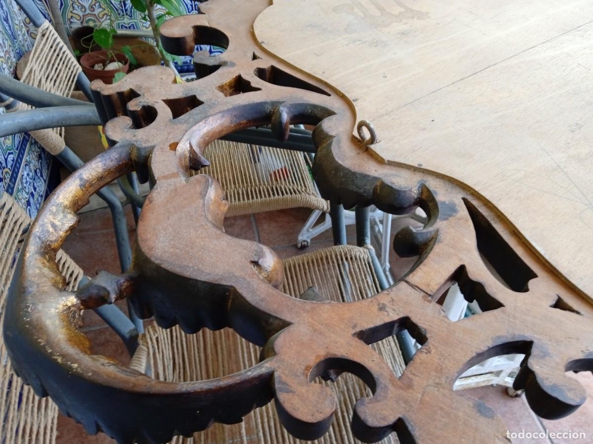 Antig&uuml;edades: Marco antiguo tallado con espejo biselado - Foto 9
