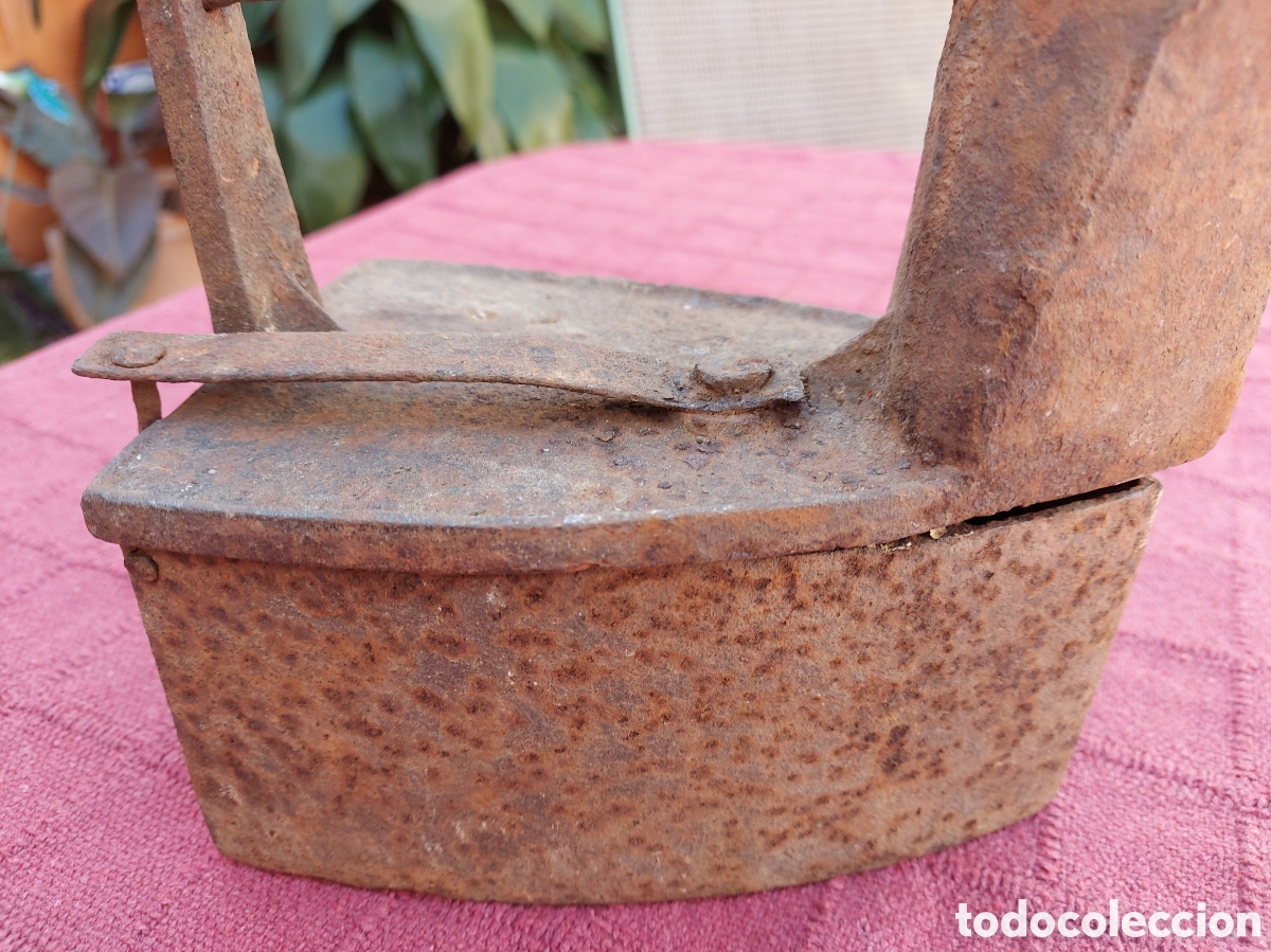 Antig&uuml;edades: PLANCHA DE CARBON ANTIGUA - Foto 3
