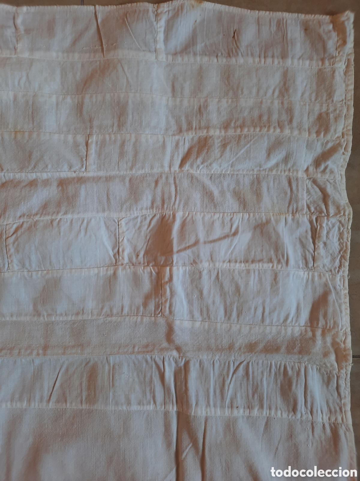 Antig&uuml;edades: Pa&ntilde;o vintage con labor en patchwork de 70&times;65cm - Foto 2
